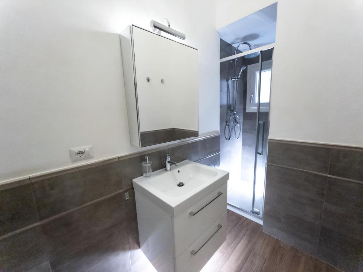 Luxury Bnb Pisacane Apartment Bari Exterior photo