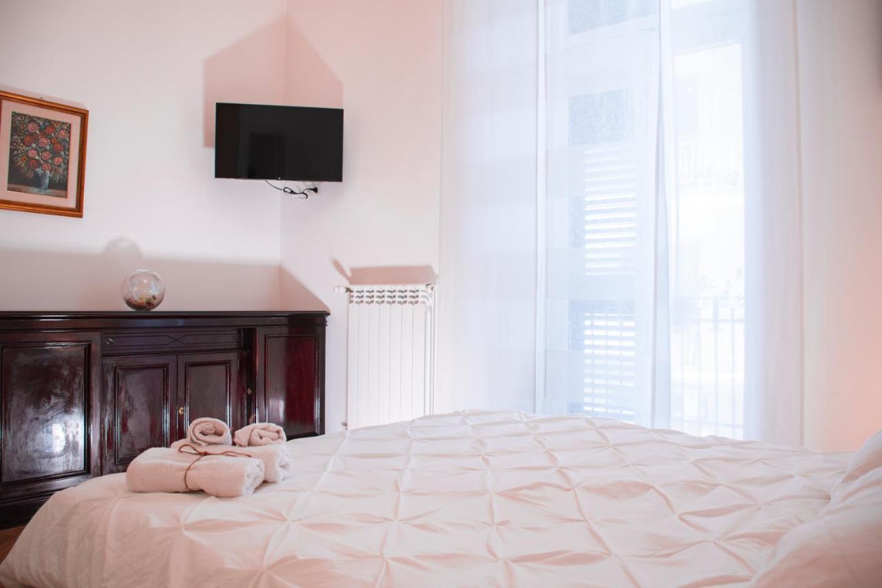 Luxury Bnb Pisacane Apartment Bari Exterior photo